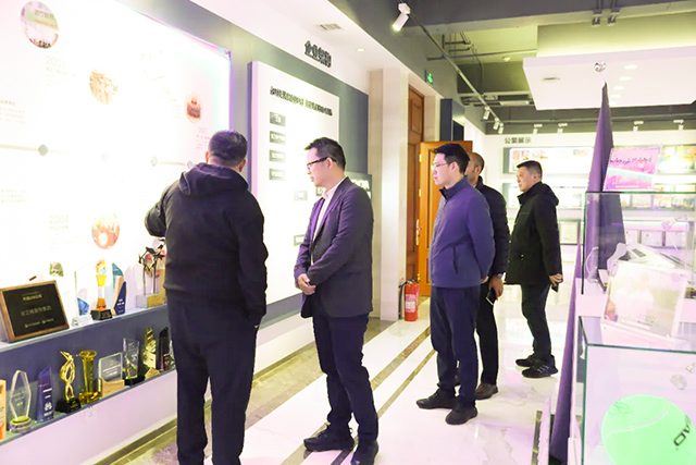 20250312_101152_014.jpg 住房城乡建设部科技与产业化发展中心与业之峰装饰集团座谈交流“老房子改造成好房子”相关工作(图1)