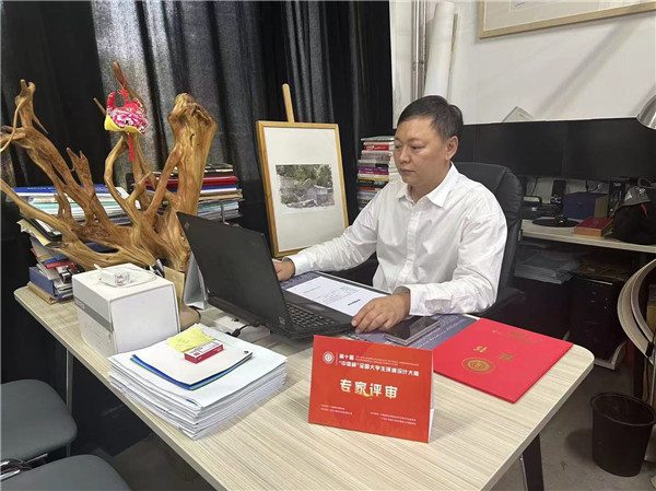 燕山大学艺术与设计学院院长赵琳.jpg 燕山大学艺术与设计学院院长赵琳.jpg