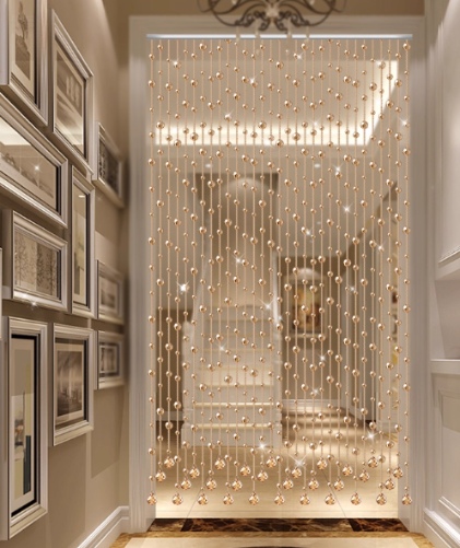 家居装饰趋势更新:水晶帘子珠定制成高端家庭与样板间热门选择(图3) 家居装饰趋势更新:水晶帘子珠定制成高端家庭与样板间热门选择(图3)