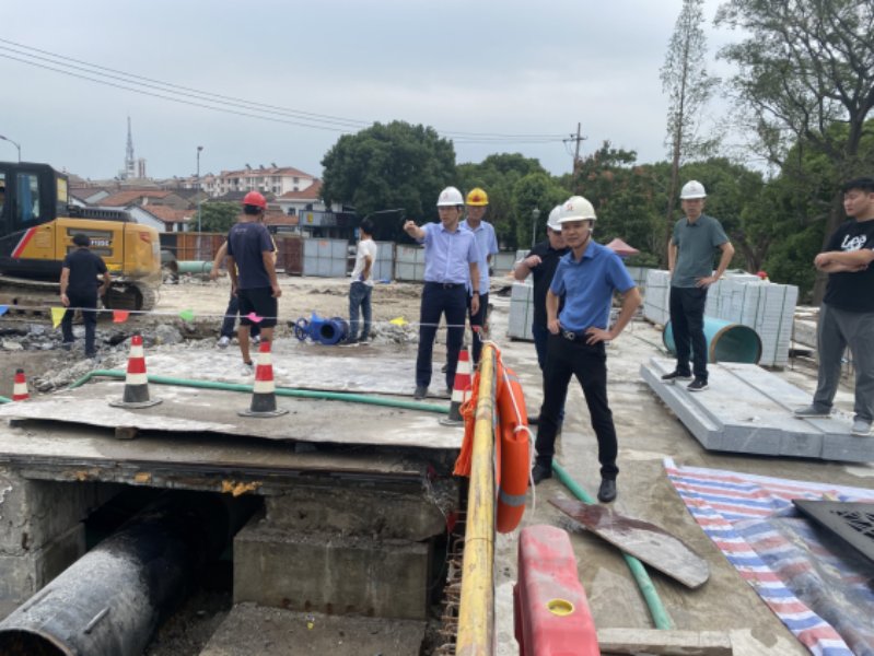 公司加大检查力度 确保安全文明施工(图3) 公司加大检查力度 确保安全文明施工(图3)