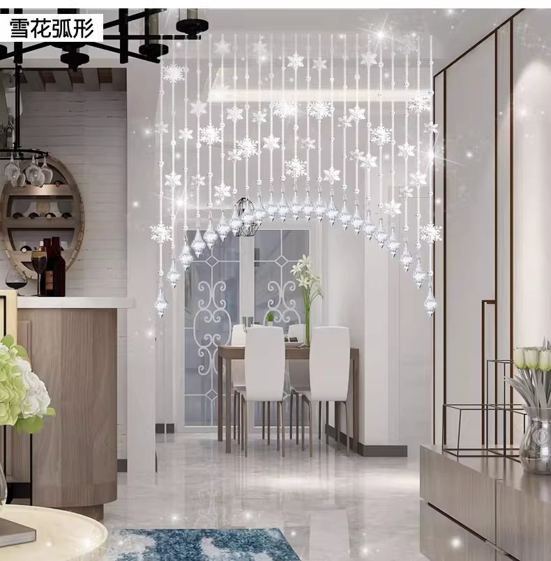 简约不简单!水晶帘极简美学指南,让家居隔断自带高级感(图2) 简约不简单!水晶帘极简美学指南,让家居隔断自带高级感(图2)